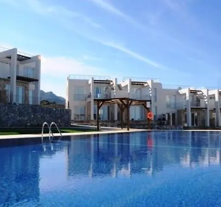 The Seaterra Reserve Penthouse With Mountains&seaviews And Rooftop Terrace דירה *