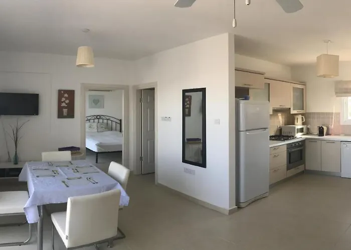 The Seaterra Reserve Penthouse With Mountains&seaviews And Rooftop Terrace Apartmán Akanthou